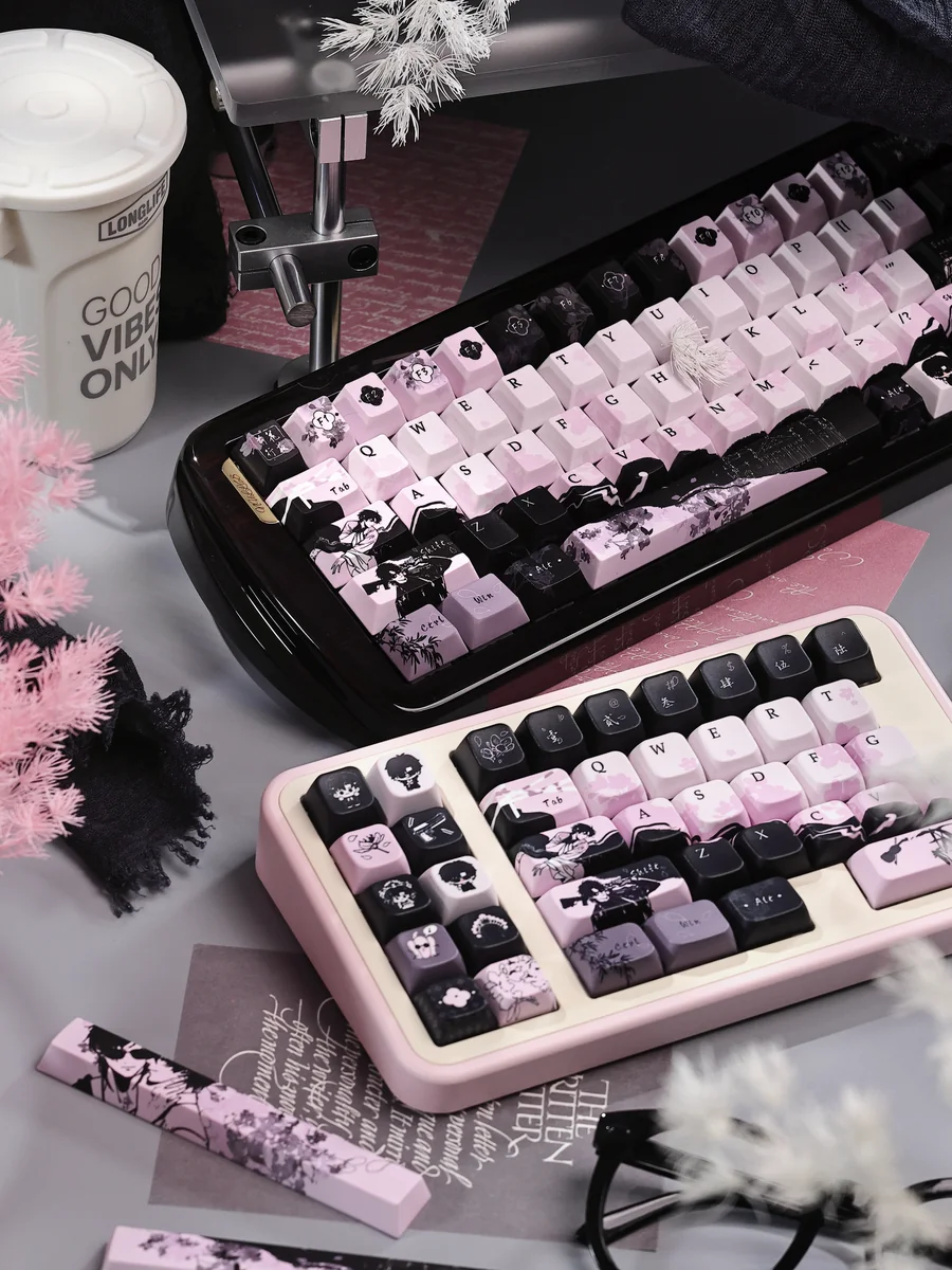 The Lost Tomb: Xie Yuchen & Hei Yanjing Series Keycap Set, presented from a unique angle, showcasing its mysterious dark aesthetic and premium tribute design.