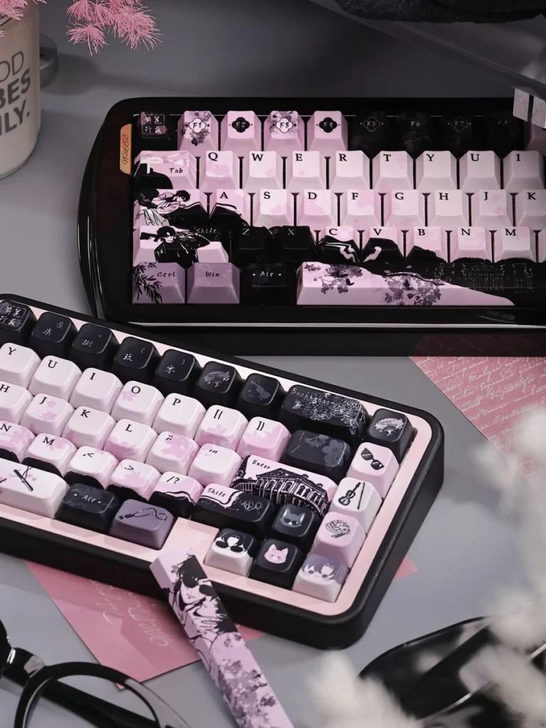 Elegant The Lost Tomb: Xie Yuchen & Hei Yanjing Series Keycap Set. An exclusive tribute with a mysterious dark aesthetic and subtle character motifs.