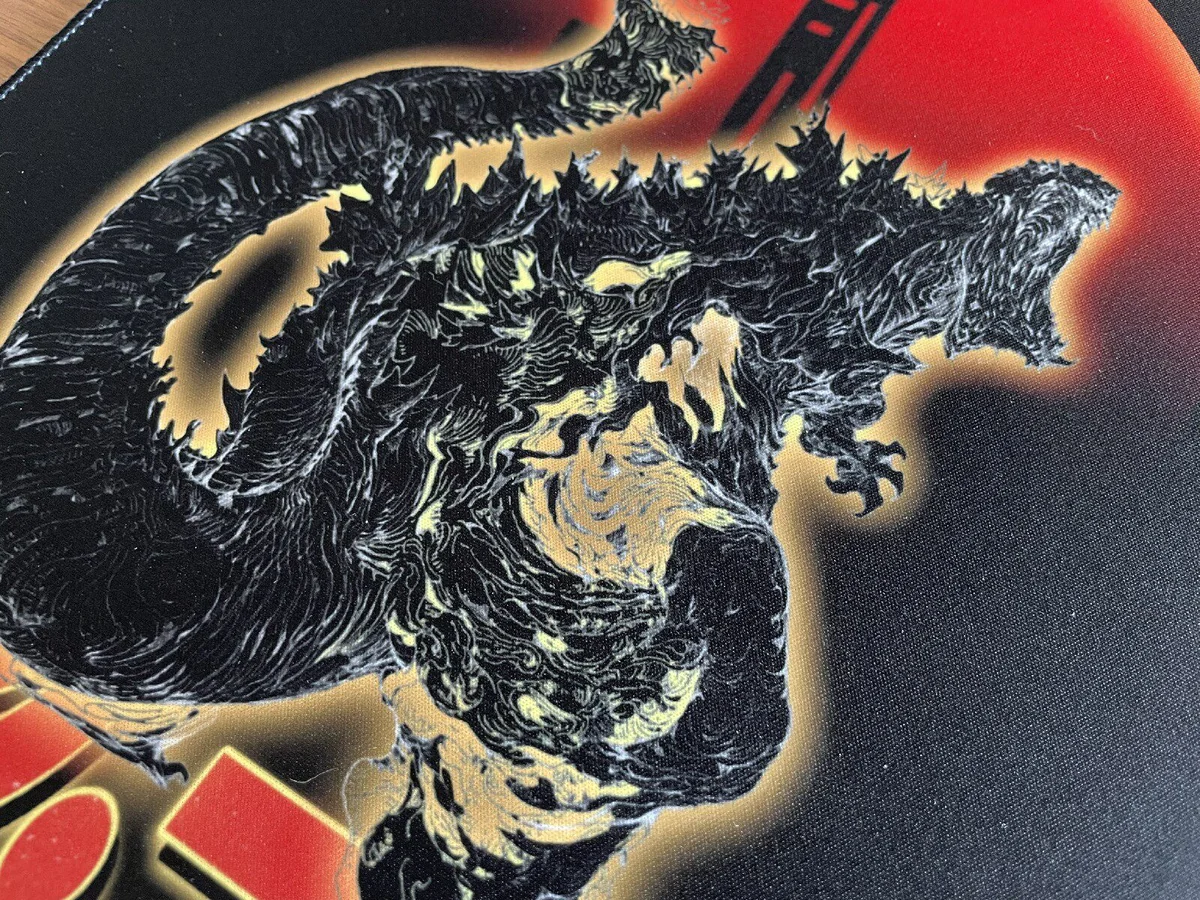 Texture of the smooth, high-performance fabric surface of the mouse pad