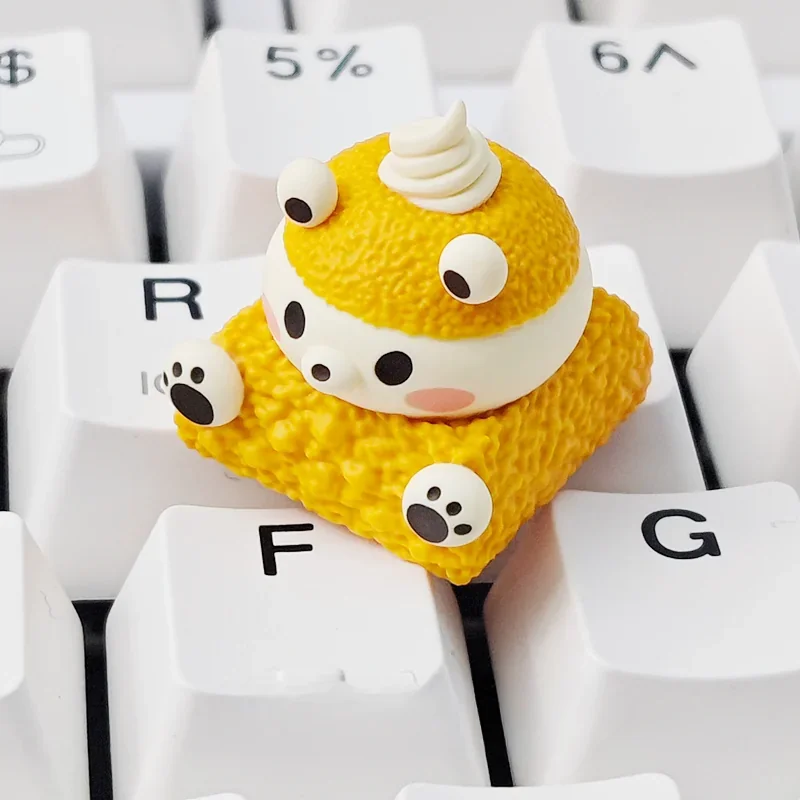 Dessert Bear keycap showcasing handcrafted quality