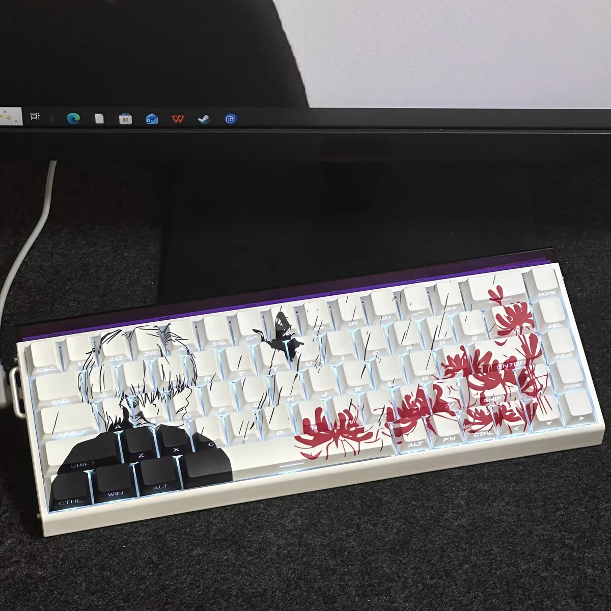 Packaging of the Ken Kaneki PBT Keycap Set with Tokyo Ghoul branding