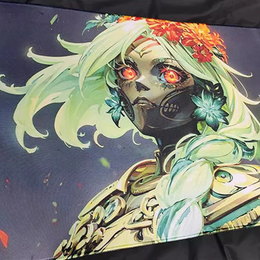 Detail of anti-fray stitched edges on Muerta desk mat