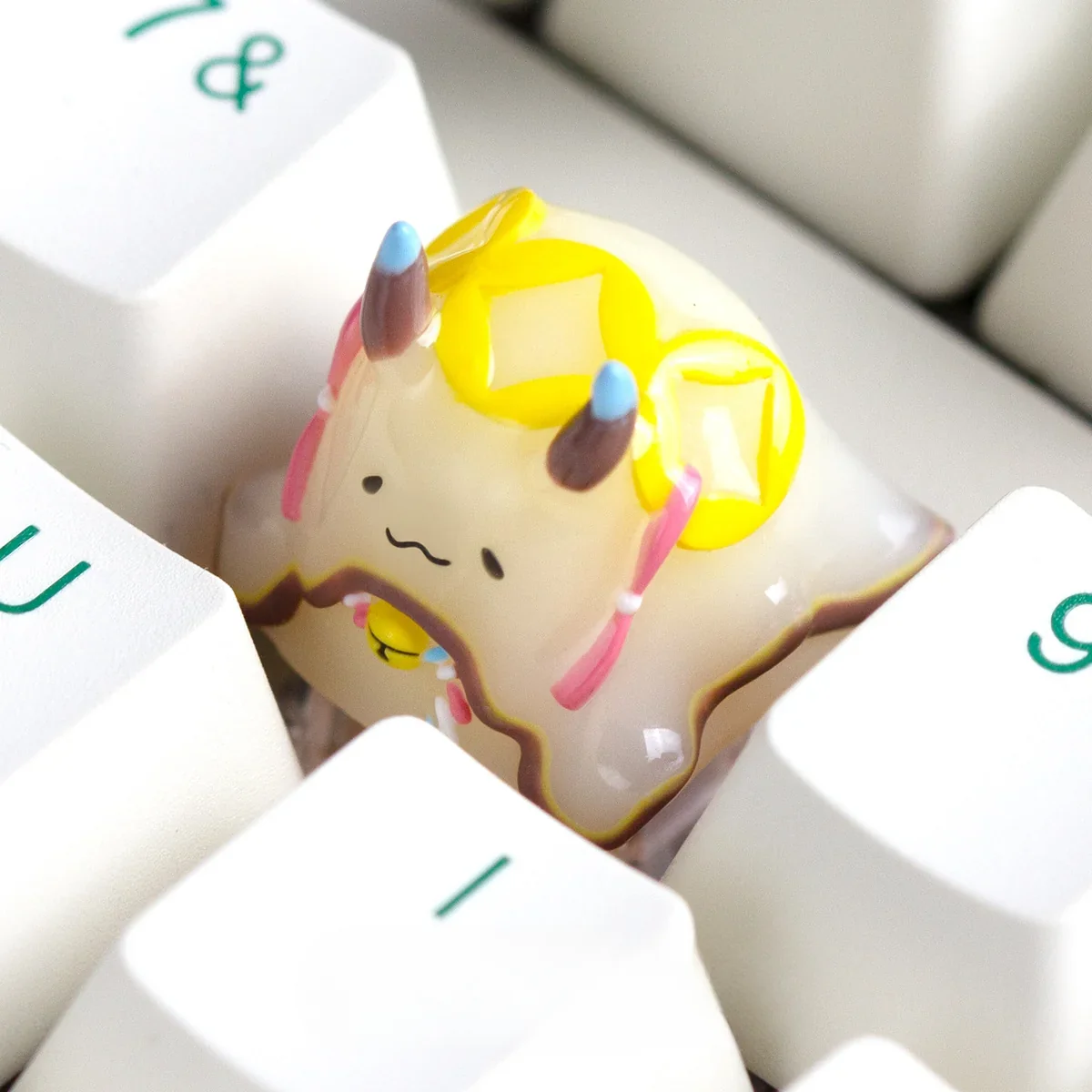 Side profile view of the Sea Hare ESC keycap, highlighting OEM R4 row compatibility