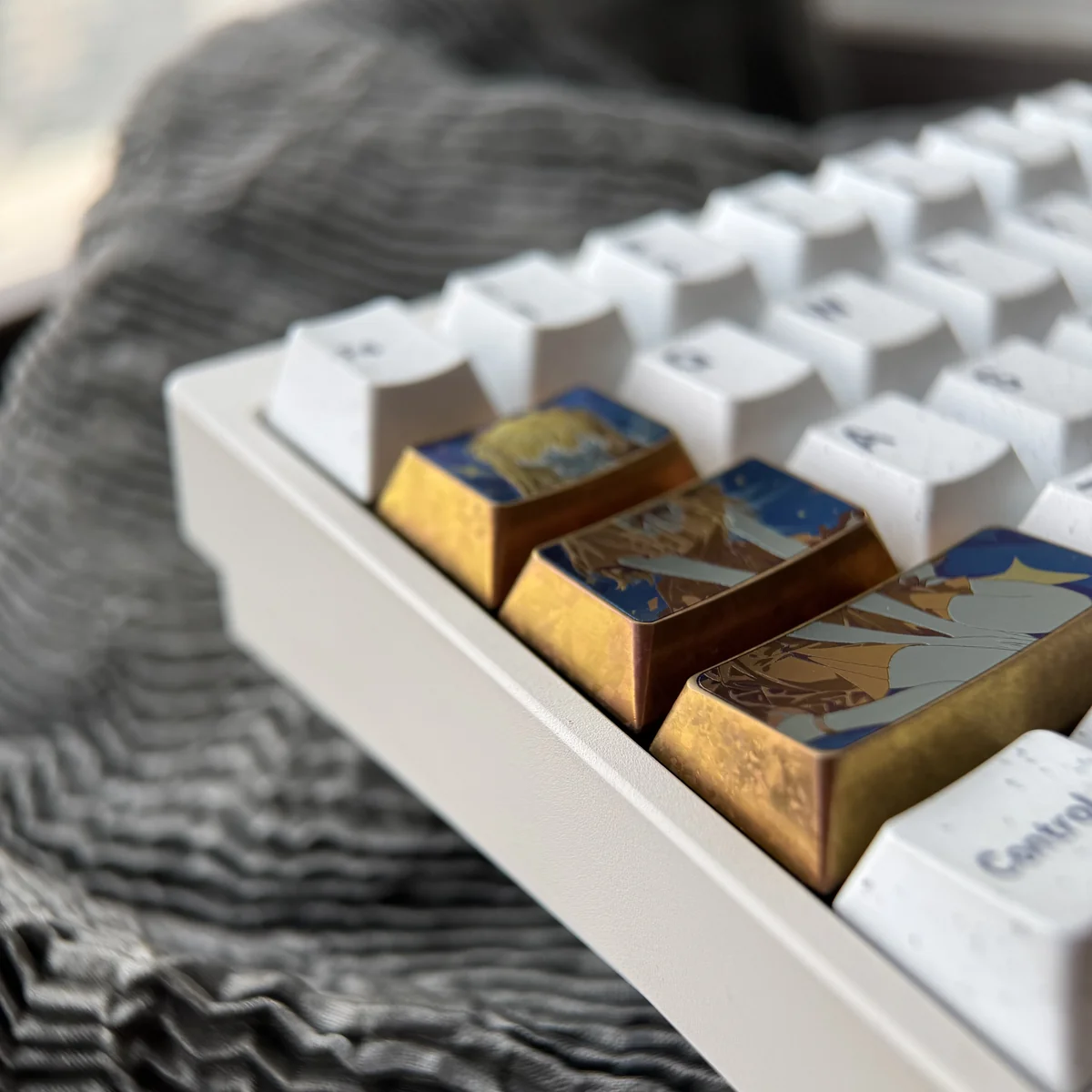 Asuka Langley keycap installed on custom keyboard