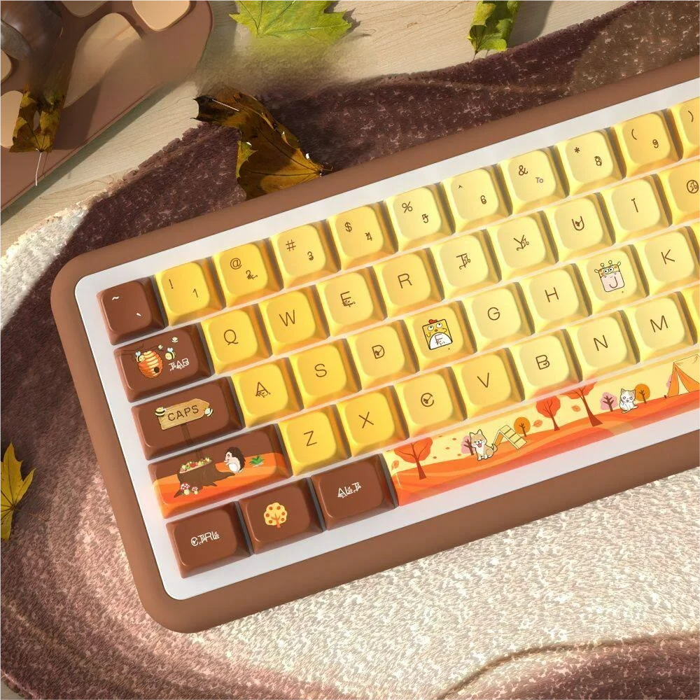 Close-up of Autumn Glow MDA Keycap MDA Profile PBT Dye-Sub highlighting details and finish