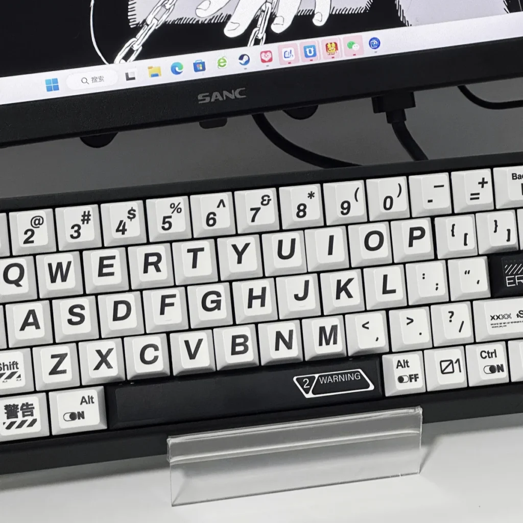 Ergonomic Cherry profile keycaps in a Japanese aesthetic