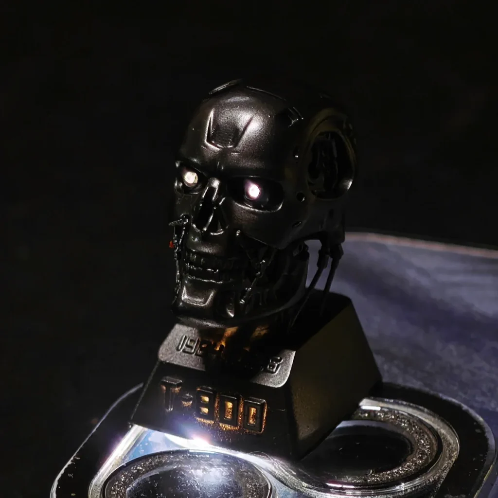 Side view of T-800 keycap showing Cherry profile