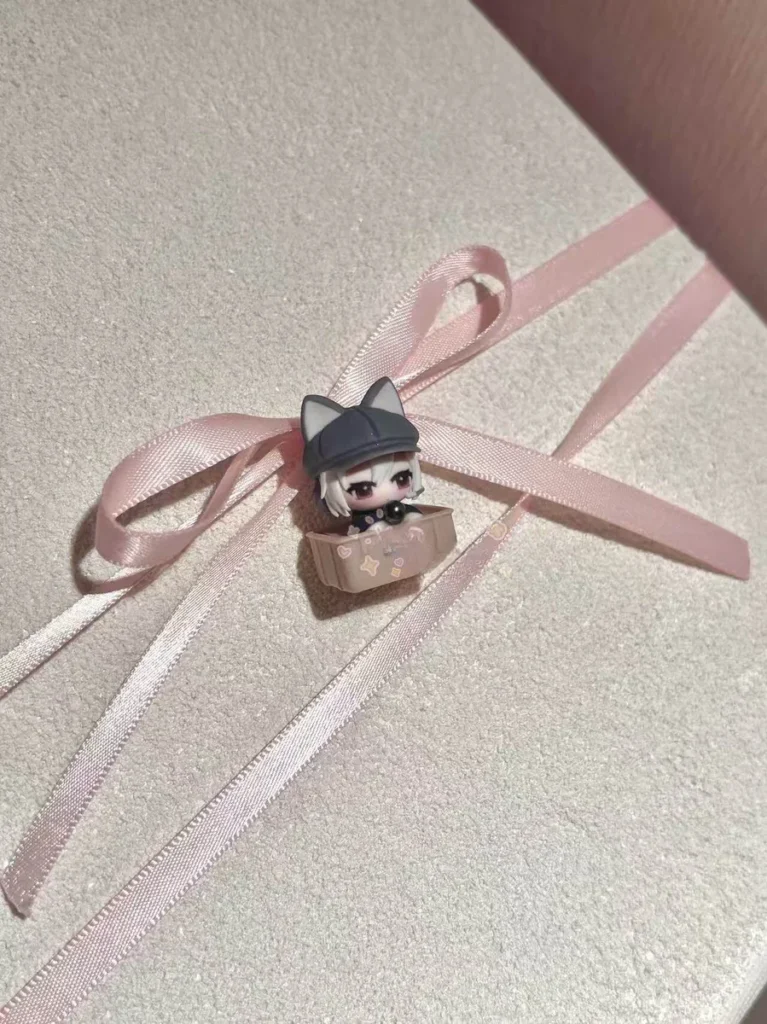 Top-down view of Delta Force Luna keycap, highlighting textures