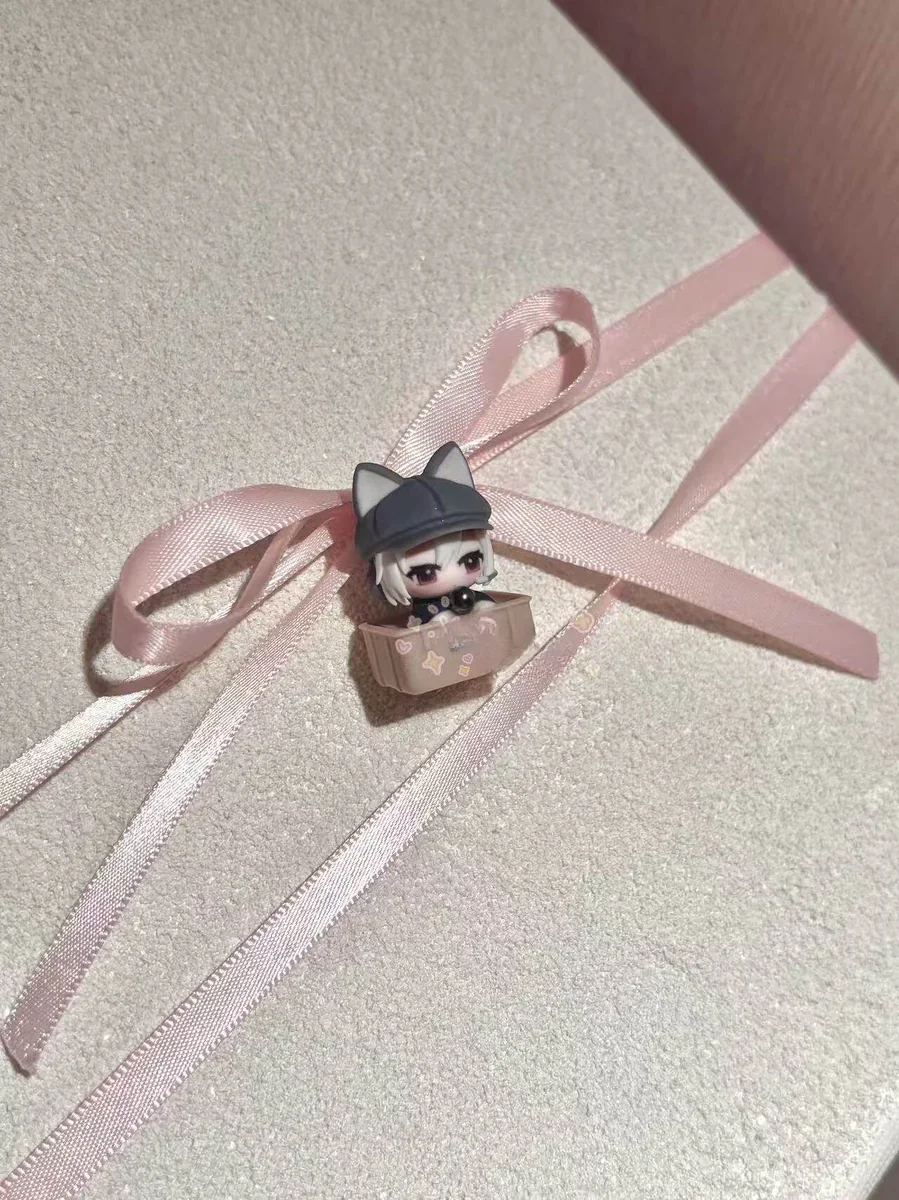 Top-down view of Delta Force Luna keycap, highlighting textures