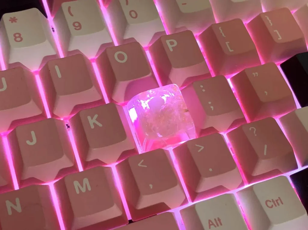 Crushed Ice Grape Keycap installed on a keyboard, demonstrating its OEM profile and vibrant color.