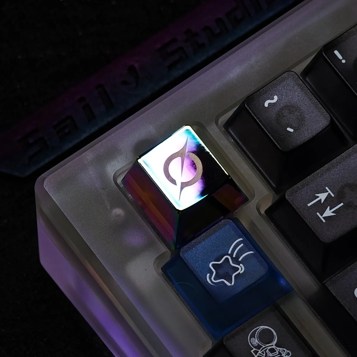 Traverse Enter Key variant of Interstellar metal keycap