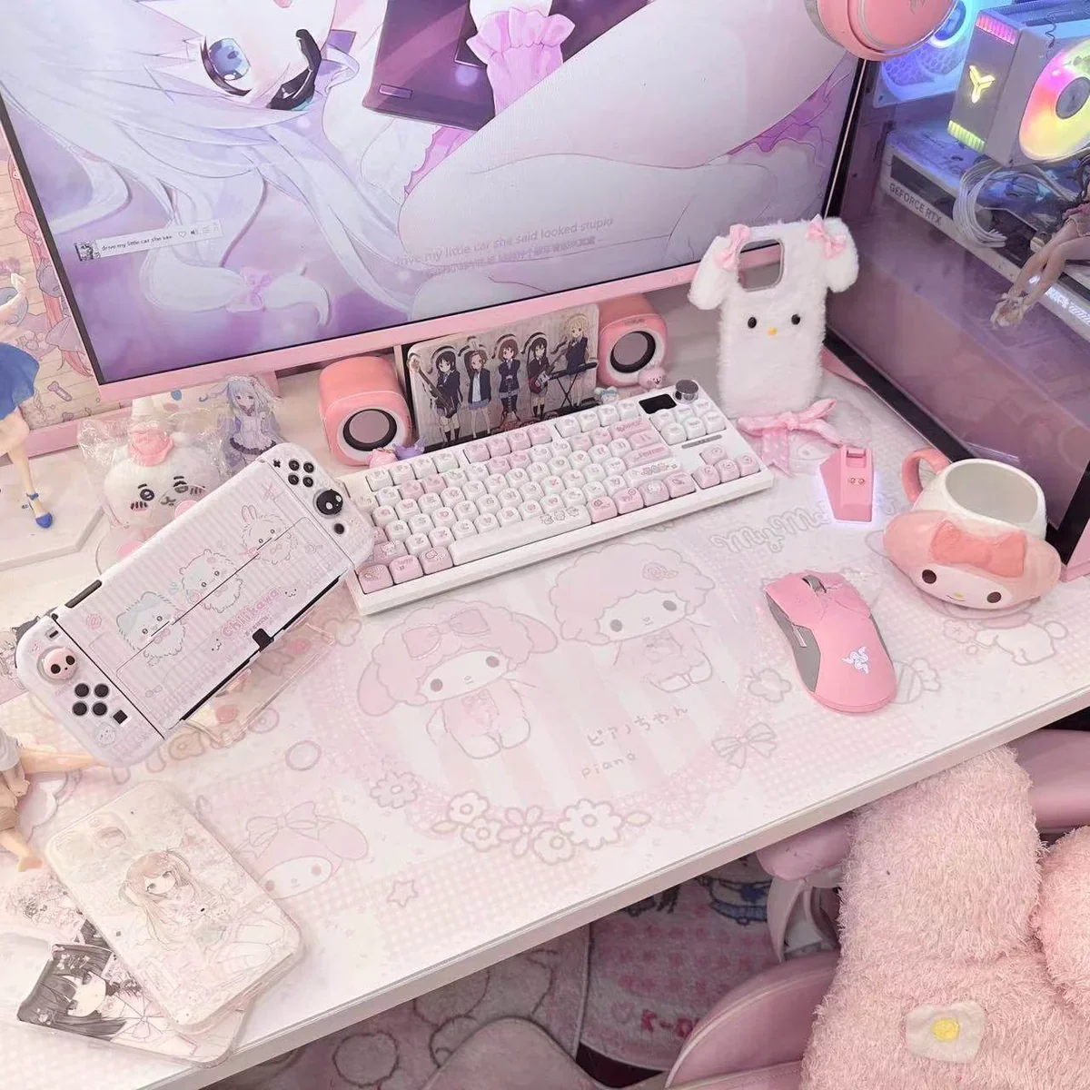 Close-up of My Melody & Piano Desk Mat with piano motif