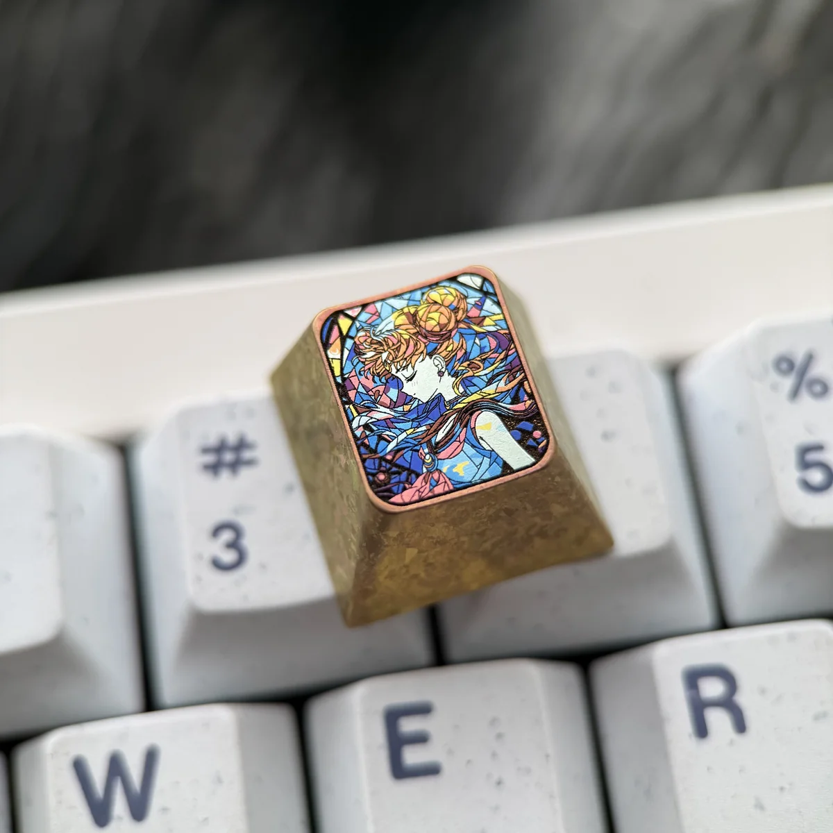 Side profile of Sailor Moon Usagi Tsukino Iconic Sailor Moon showing keycap shape and fit