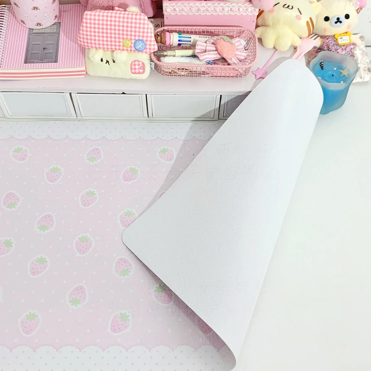 Ergonomic Strawberry Desk Mat