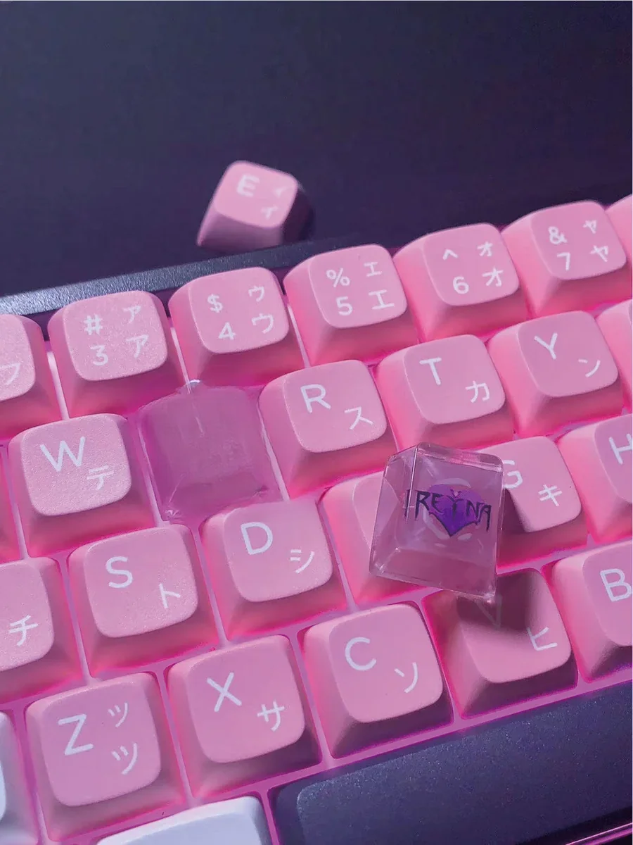 Valorant Reyna keycap presented in premium packaging, ready for gifting