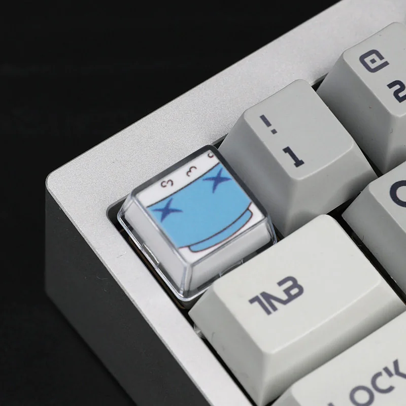 Gintama arrow keycaps in a playful scene, showcasing vibrant colors and resin craft