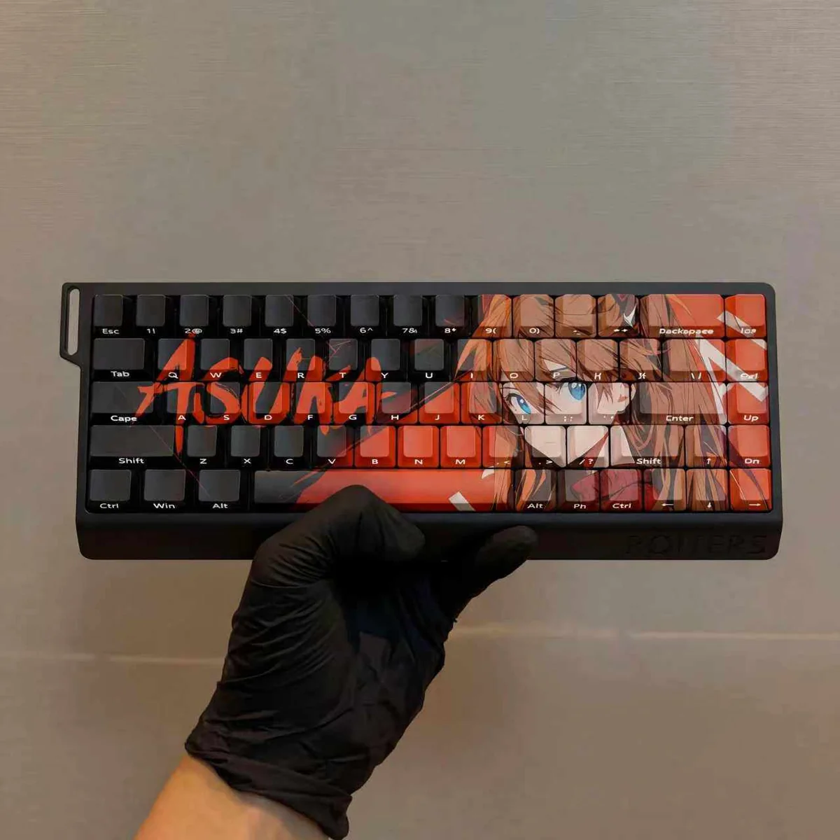 Side profile of Neon Genesis Evangelion Elegant Distinct Novelty showing keycap set shape and fit