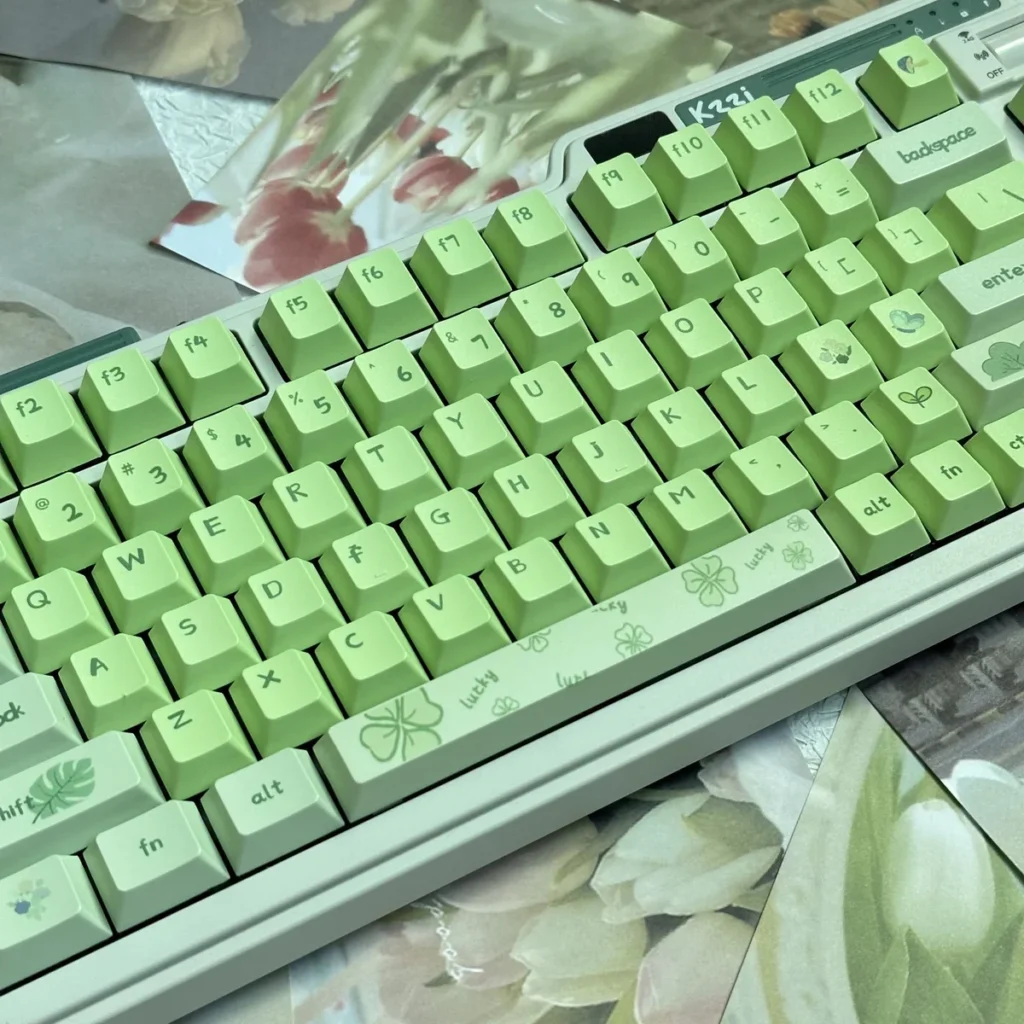Side profile of Greenery Cherry Keycap Set High-content PBT showing keycap set shape and fit