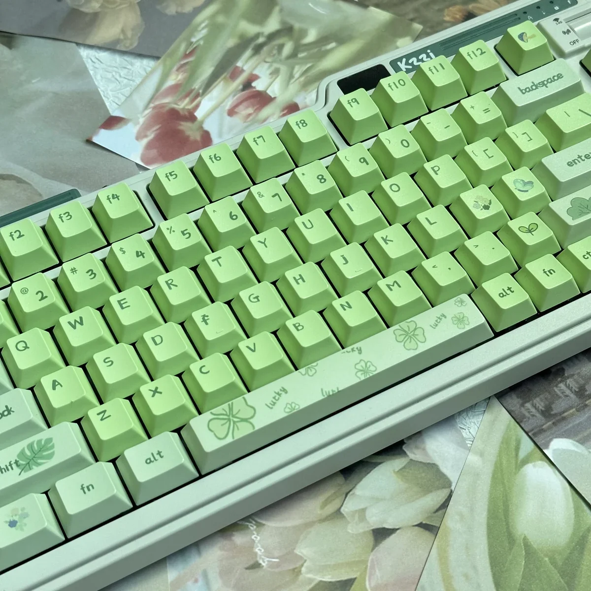 Side profile of Greenery Cherry Keycap Set High-content PBT showing keycap set shape and fit