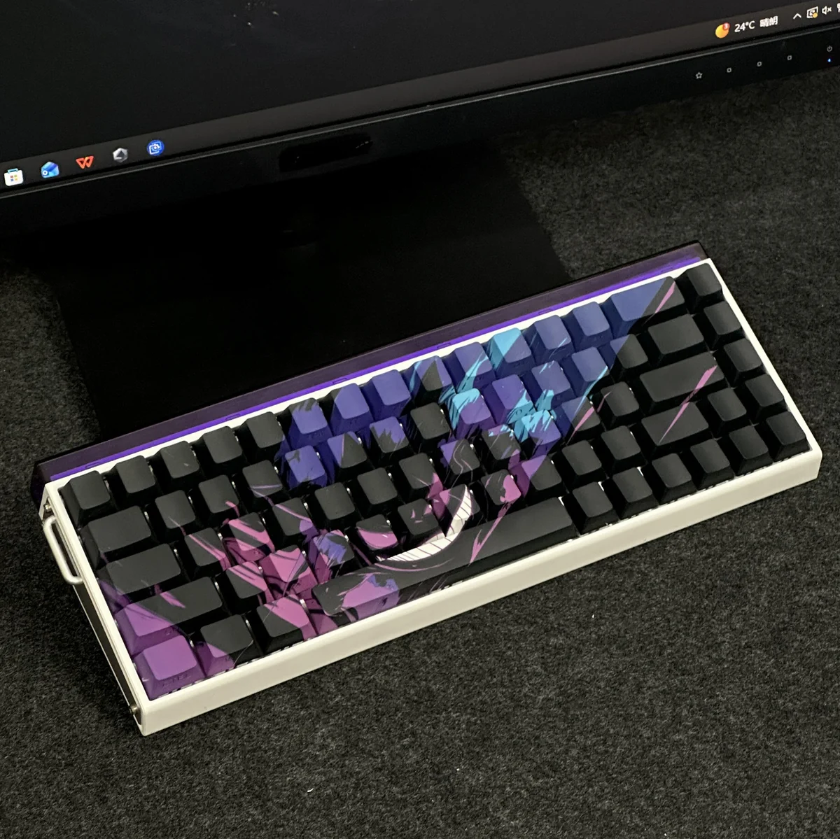 Pokemon Iconic Gengar Cherry Iconic Gengar installed on a mechanical keyboard setup