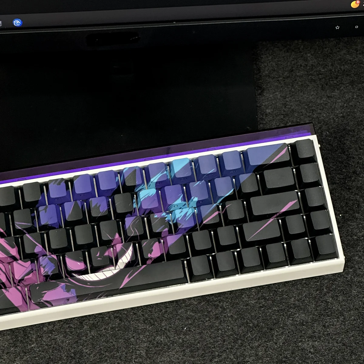 Side profile of Pokemon Iconic Gengar Cherry Iconic Gengar showing keycap set shape and fit