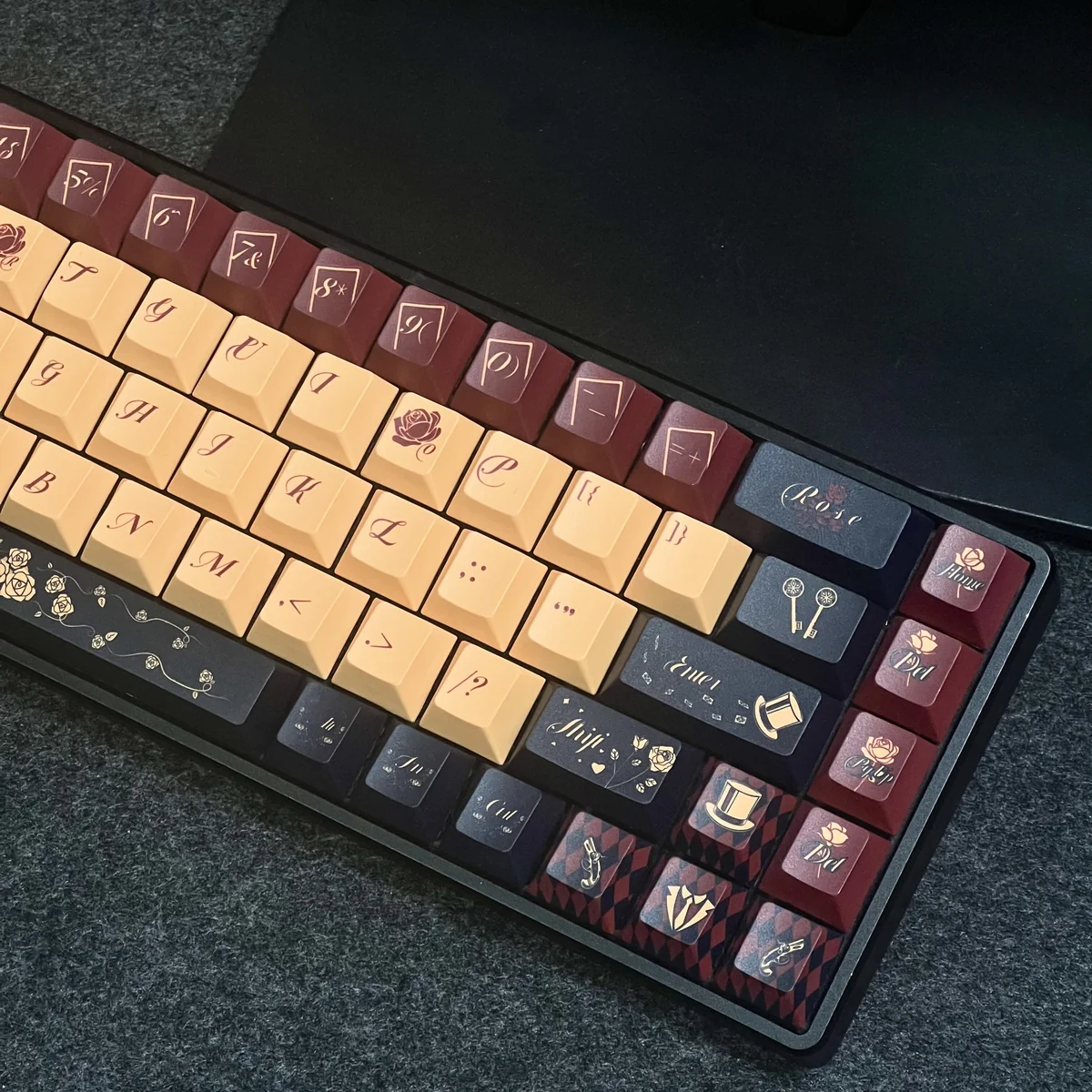 Ergonomic Cherry Profile of Red Poker keycaps