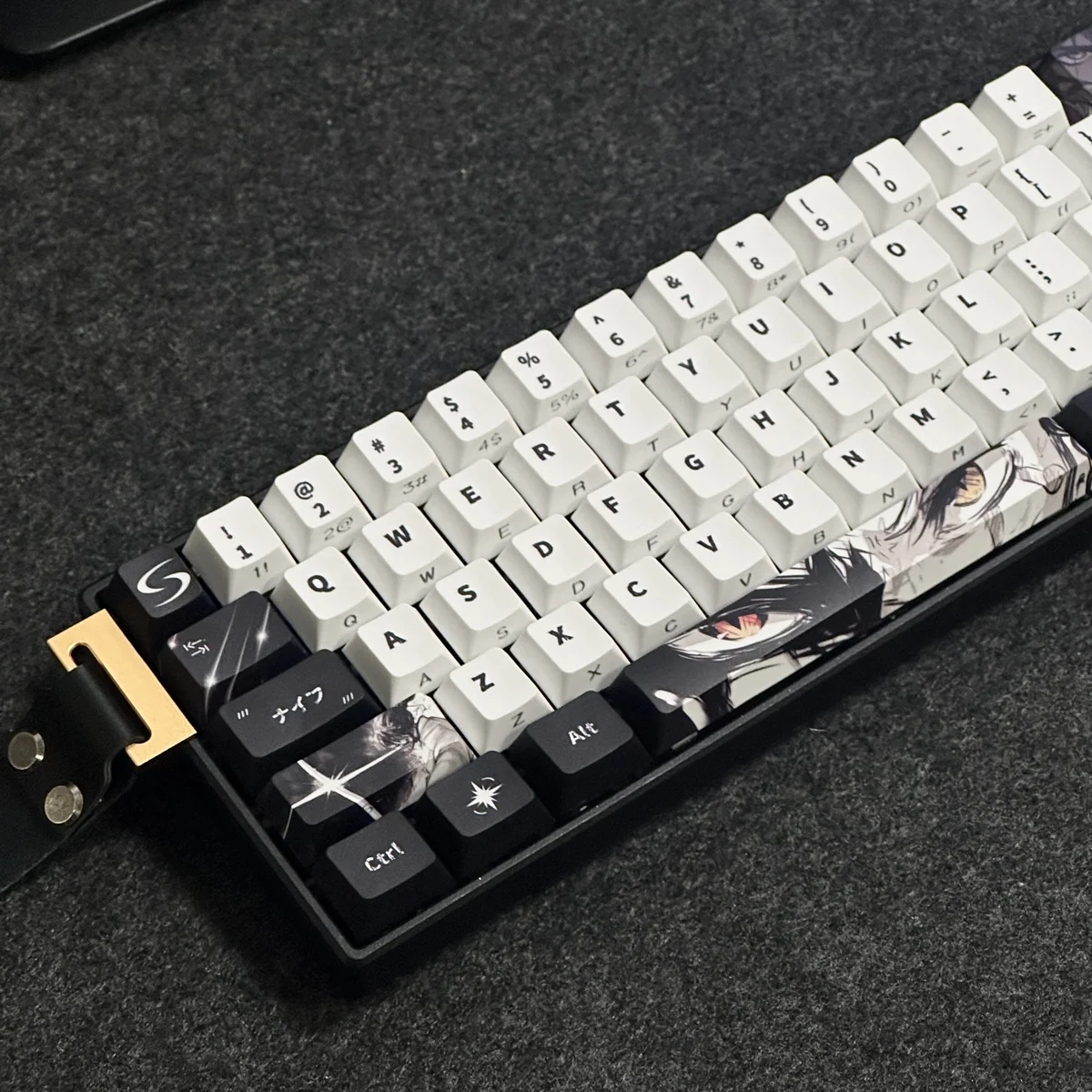 Flowing Shadow Keycap Set illuminating RGB backlighting