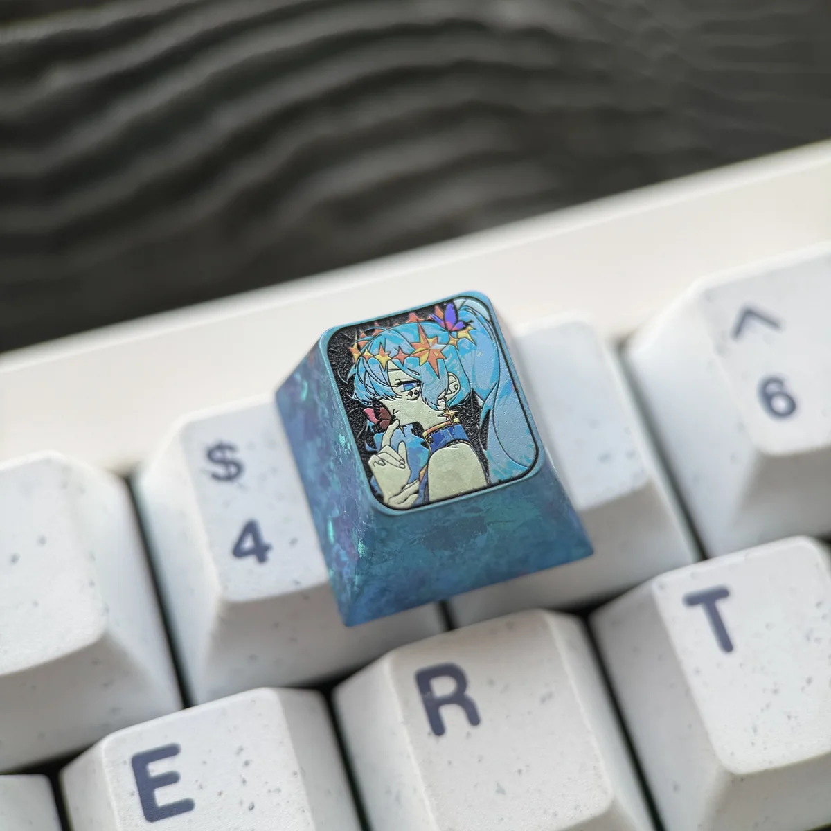 Hatsune Miku festive keycap, perfect for collectors