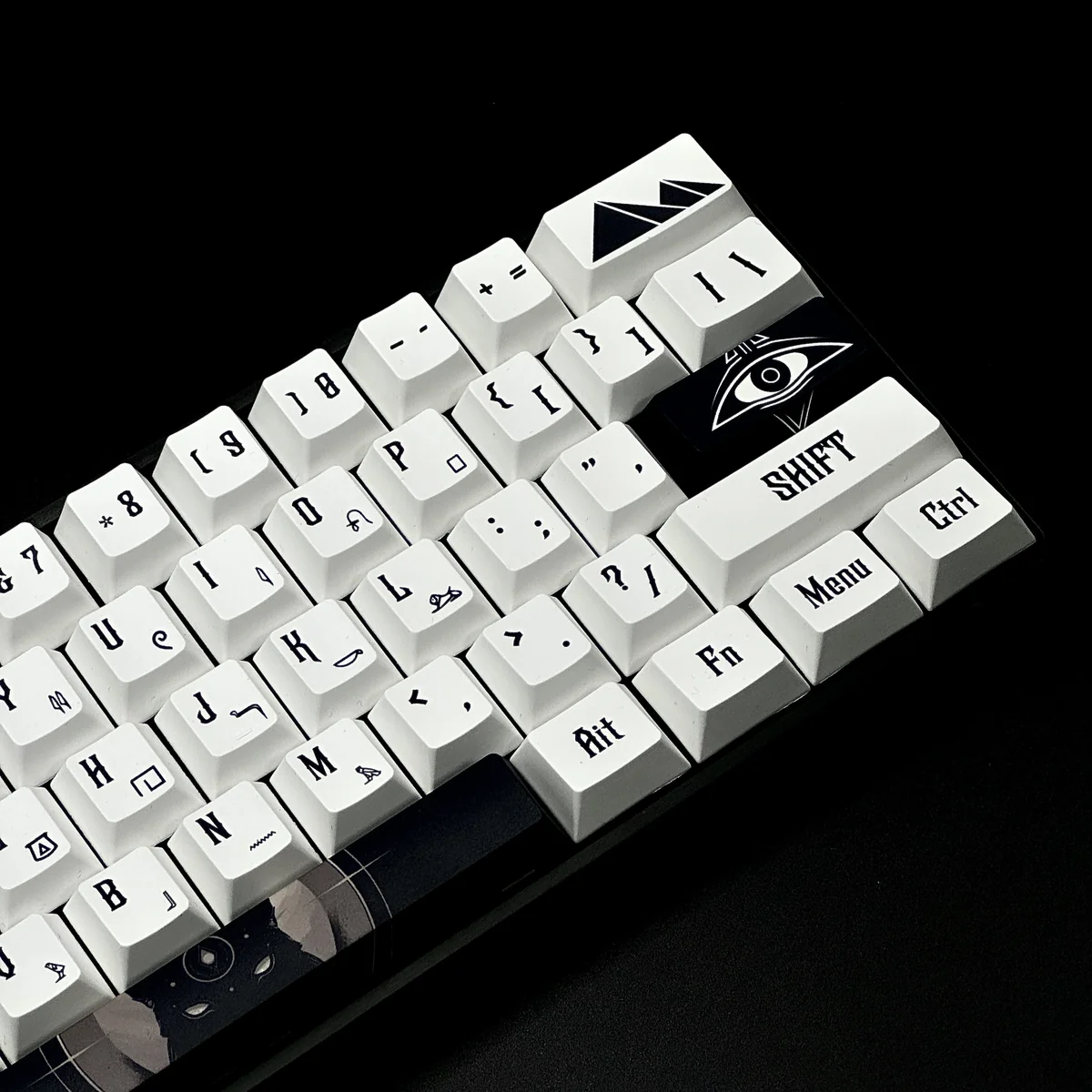 Full layout of 137-key Egypt Keycap Set with various novelty keys