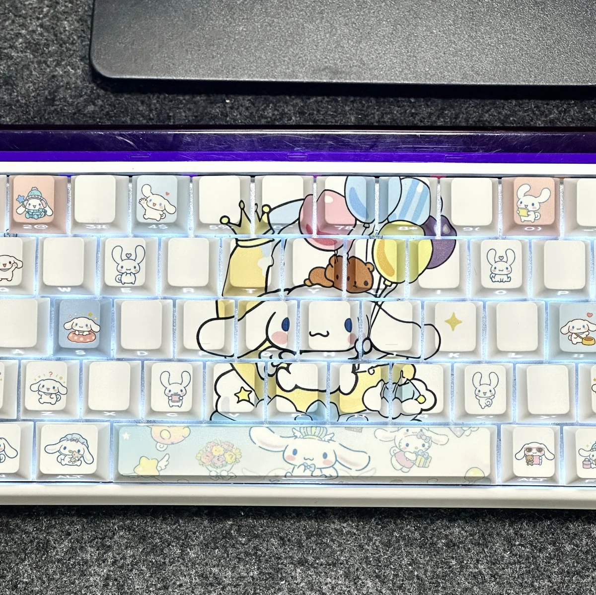 Full view of Cinnamoroll keycaps on keyboard