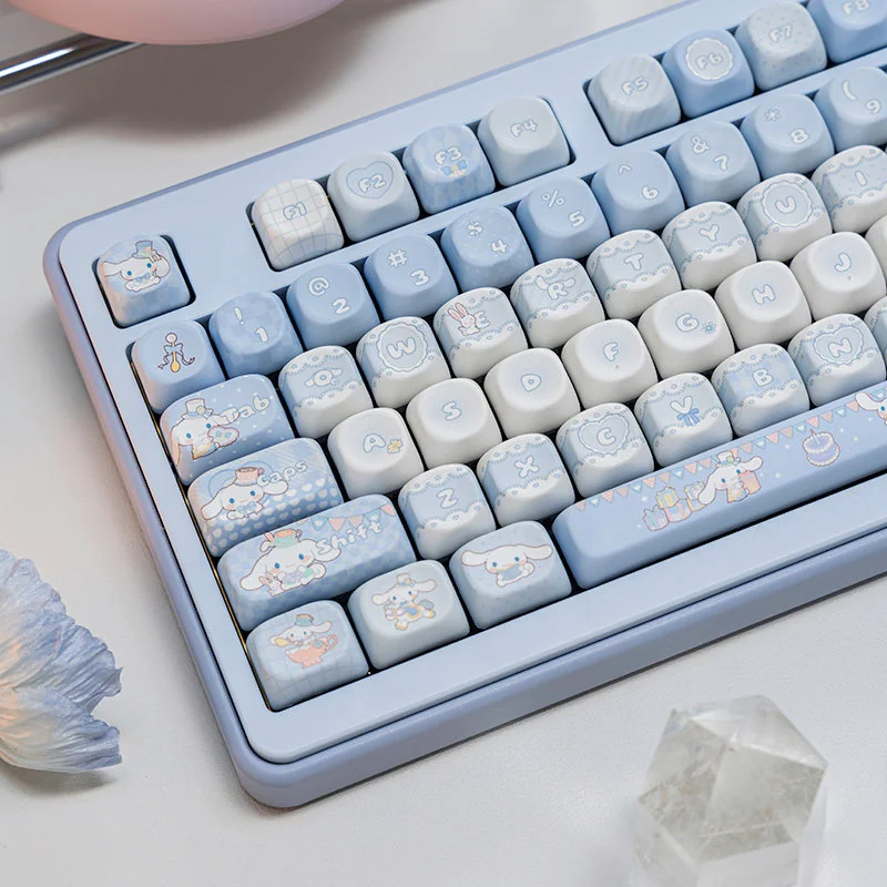 Side profile of Hello Kitty Cinnamoroll Cloud Dreamy Cinnamoroll showing keycap set shape and fit