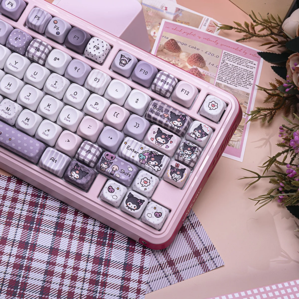 Side profile of Hello Kitty Kuromi's Diary Exclusive Kuromi's showing keycap set shape and fit