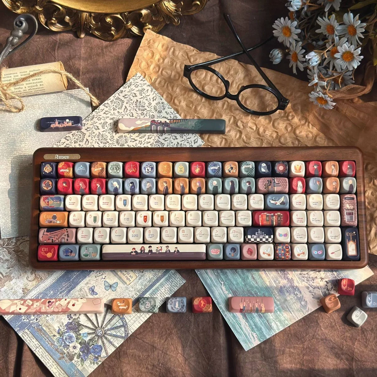 Detailed view 7 of Letter of The Owl Exclusive themed
