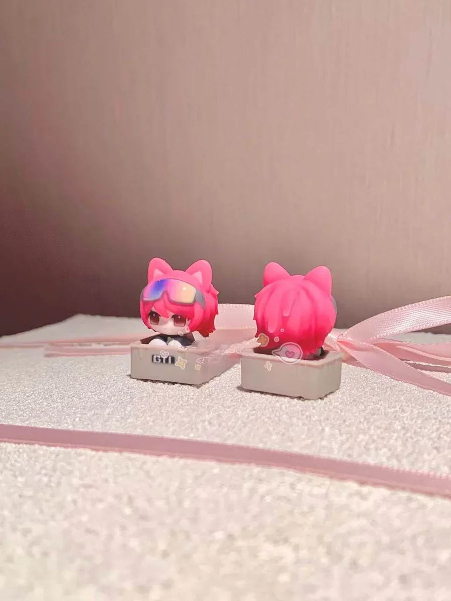 Artisan keycap Zoya Pomchenkova Cat from Noveltykeycaps