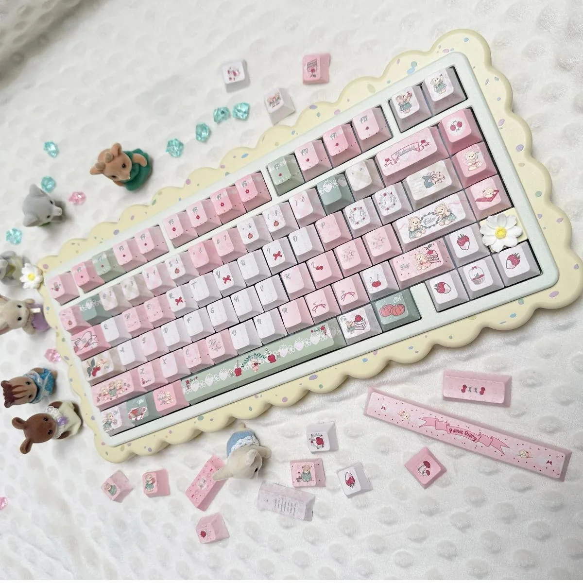 Picnic Bear Keycap Set Whimsical Pbt Dye Sub Keyboard product image
