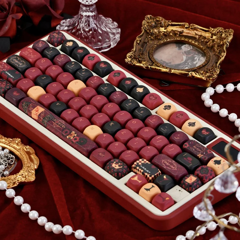 Red Heart Queen MOA Stunning Red Queen PBT installed on a mechanical keyboard setup