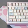Texture detail of PBT dye-sublimated Rococo keycaps
