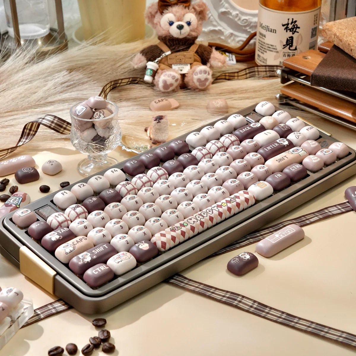 Close-up of Dye-Sub PBT Siamese cat keycaps showing intricate feline illustrations