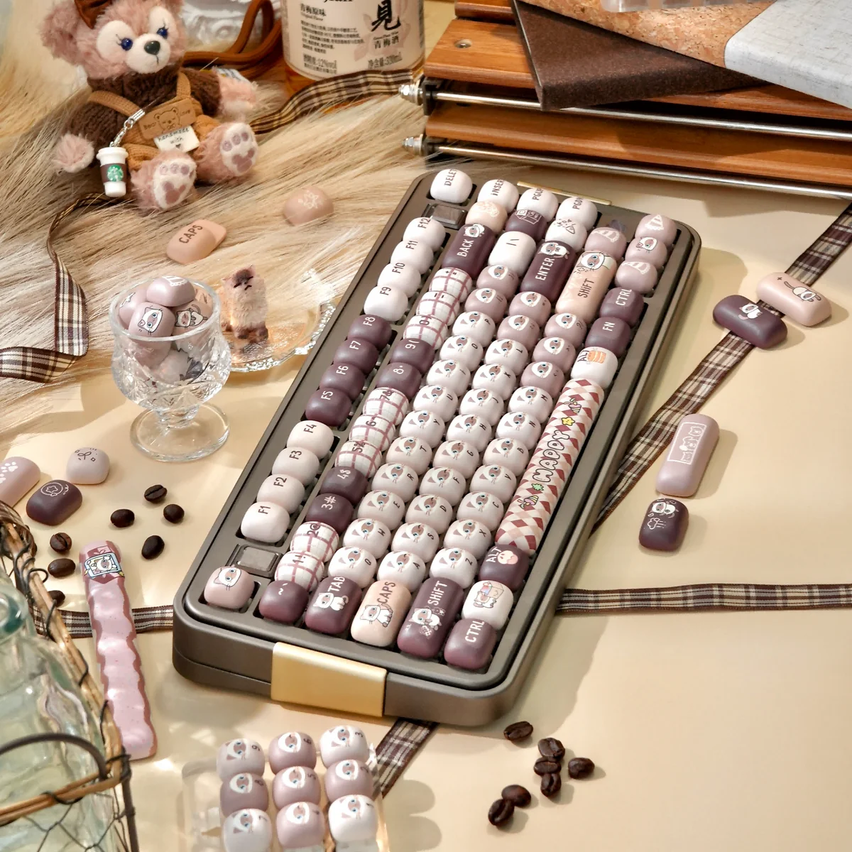 Ergonomic MOG profile keycaps in a warm color palette, featuring Siamese cat motifs