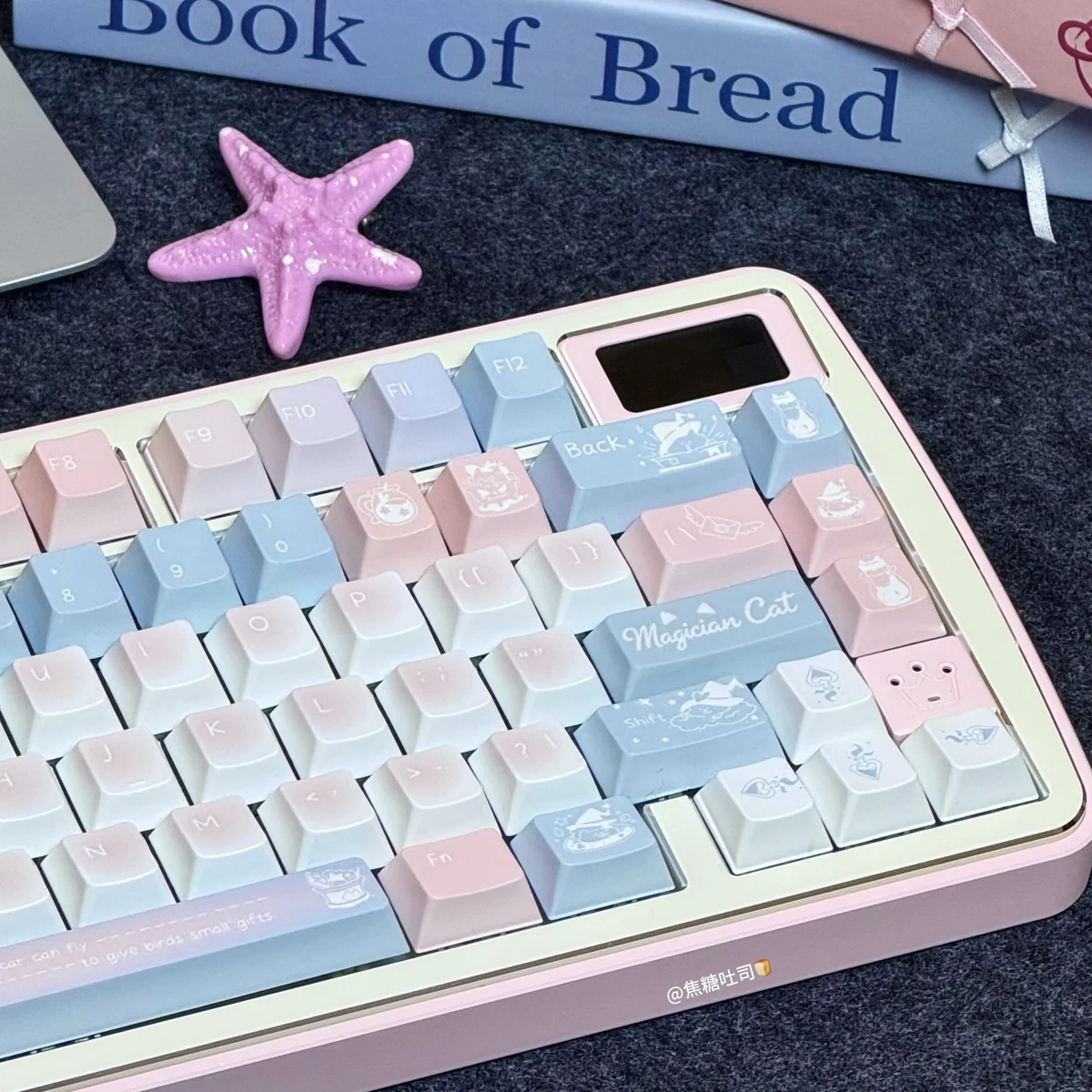 Dreamy Starry Cherry profile keycaps with celestial design