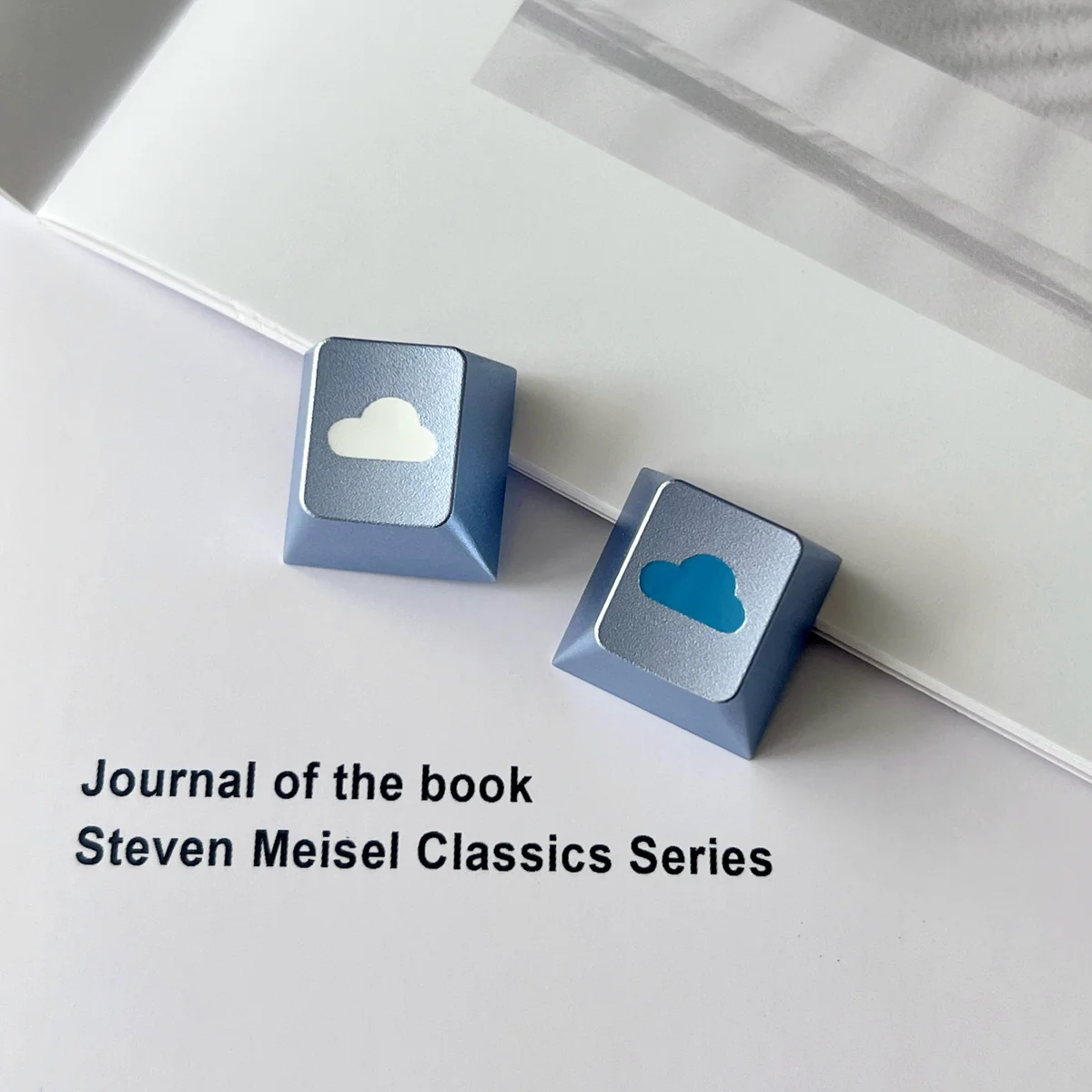Detailed view of Ethereal Cloud Keycap R4 Cherry profile