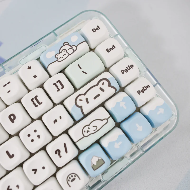 Angled view of Glacier Bear keycaps highlighting the uniform MOA profile and dye-sublimated bear motifs.
