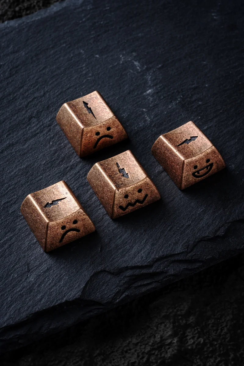 Industrial-artisan design of the lightning keycap from an aesthetic angle