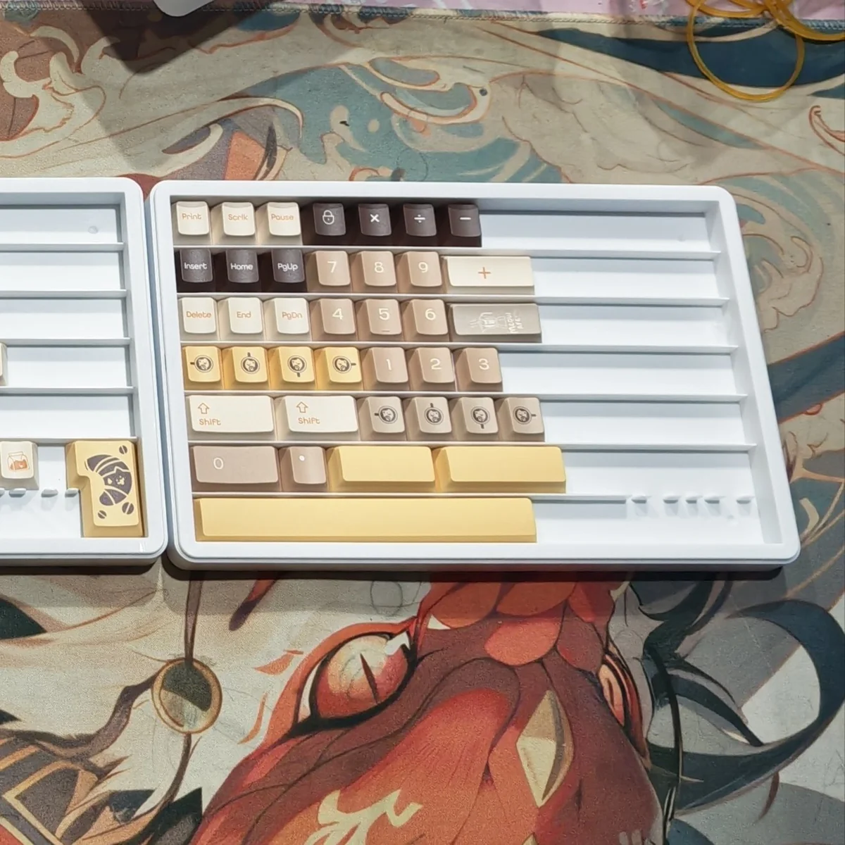 Side profile of Meow Cafe Cherry Keycap Premium PBT full dye-sub showing keycap set shape and fit
