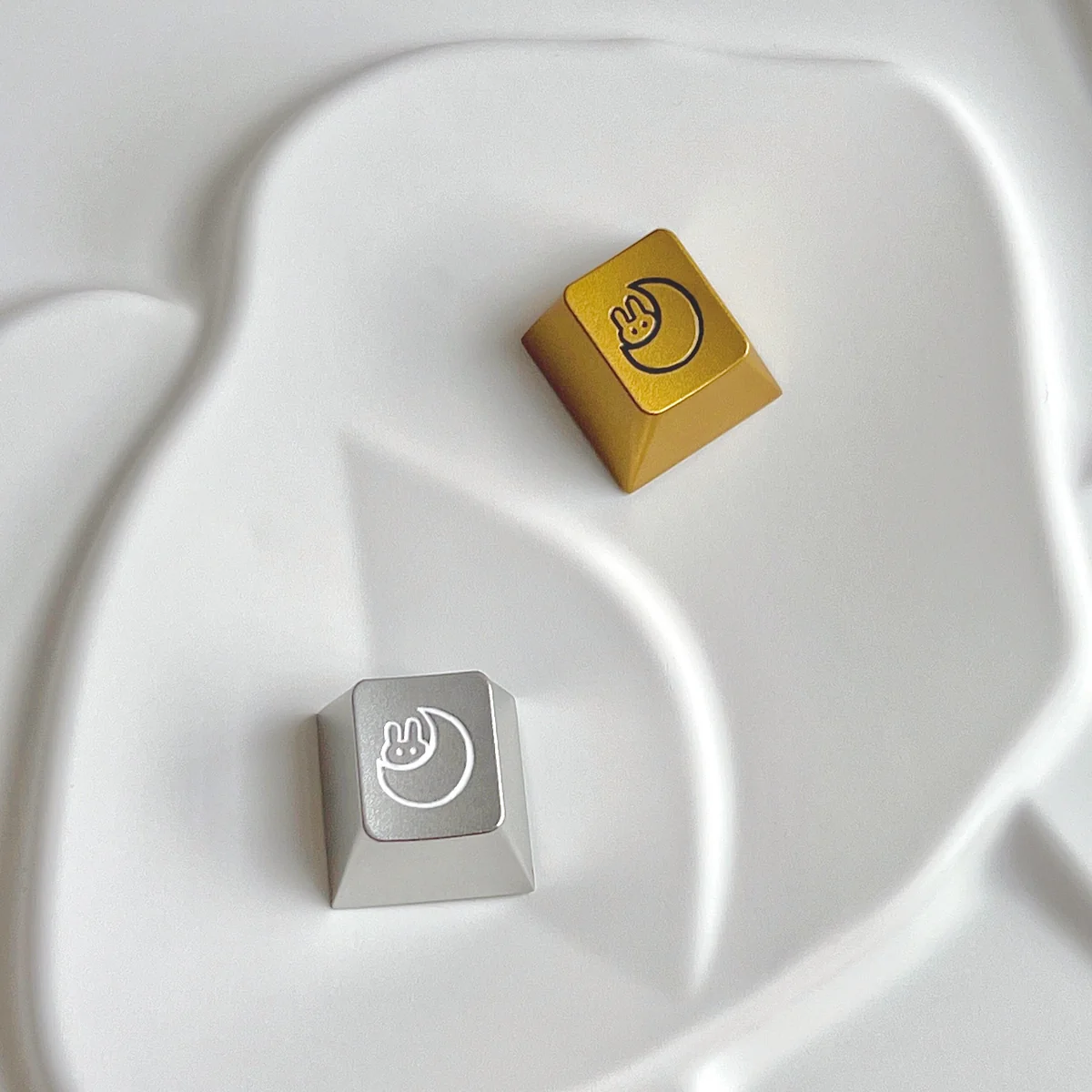 Moon Rabbit Keycap - CNC Aluminum Artisan for Mechanical Keyboard