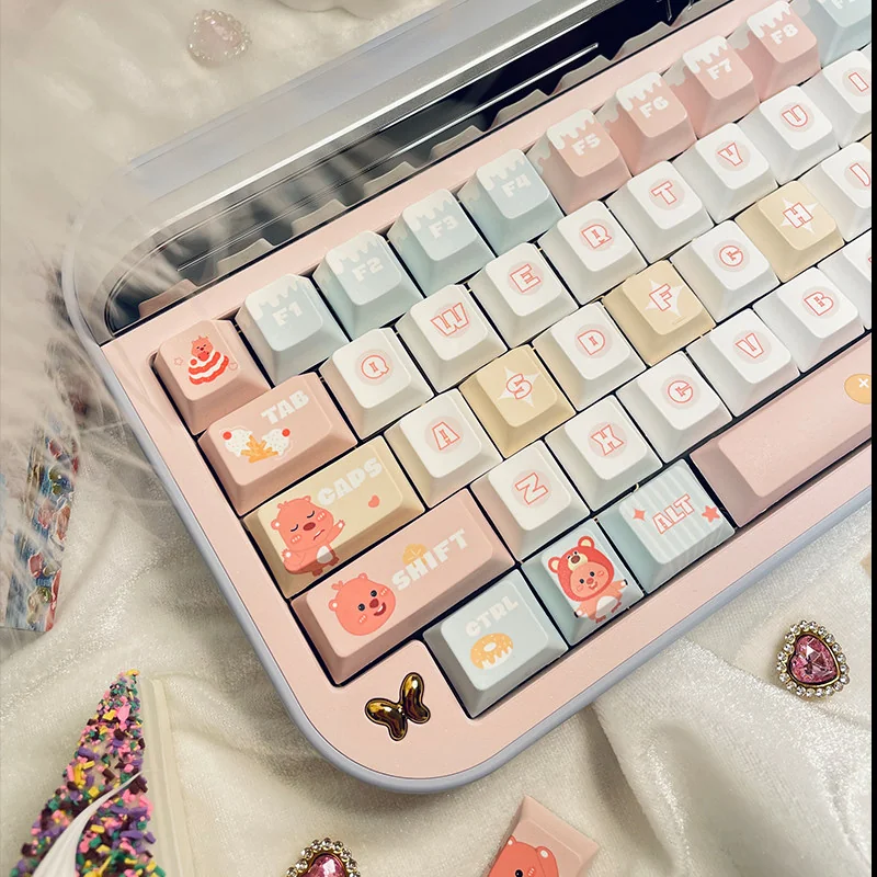 Pororopedia Loopy Cherry Keycap Exclusive Loopy installed on a mechanical keyboard setup