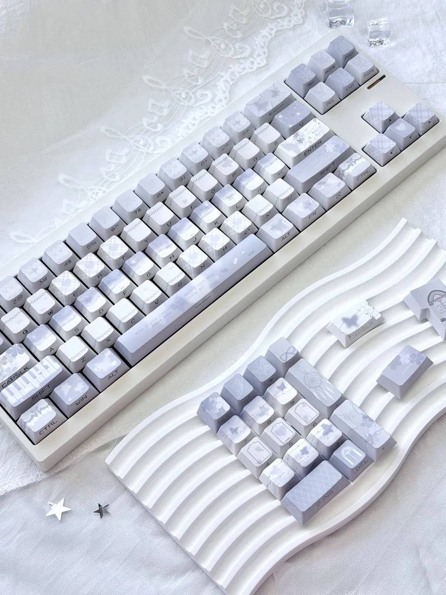 Mechanical keyboard with Butterfly PBT Keycap Set, demonstrating full RGB backlighting effect.