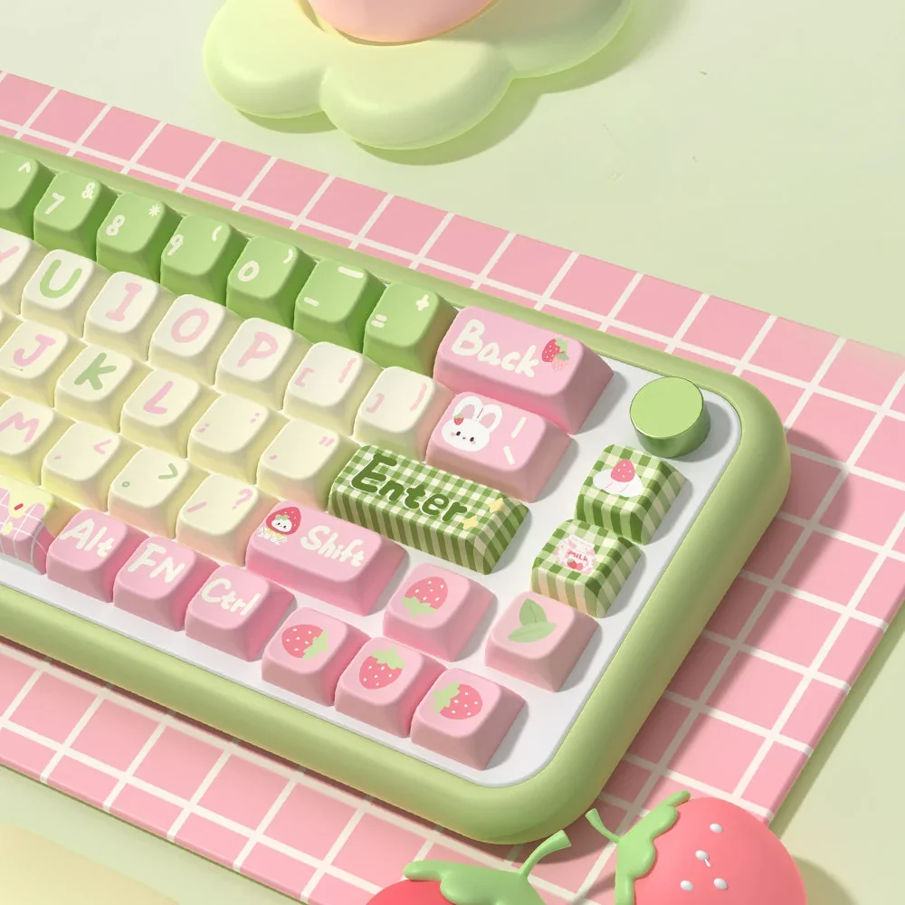 Full layout view of the 158-key Strawberry Milk Rabbit set, demonstrating comprehensive compatibility