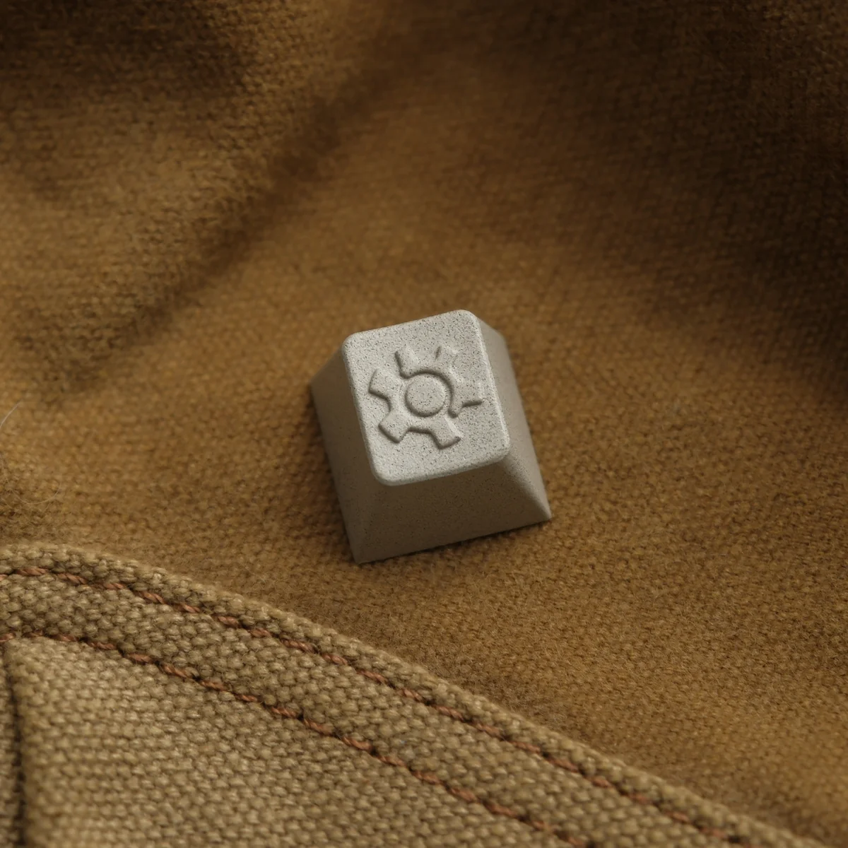 Vintage Gear Keycap Aluminum product image