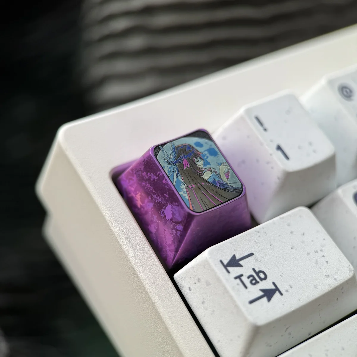 Columbina Titanium Keycap showcasing Cherry profile compatibility